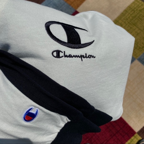 Champion Women’s Long Sleeve Crop Top- White&Black - Picture 5 of 6